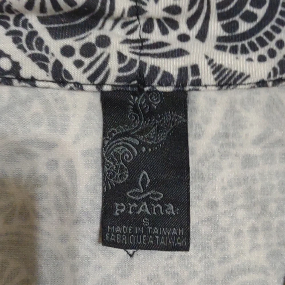 prAna Long Sleeve Tie Front Cardigan Size S